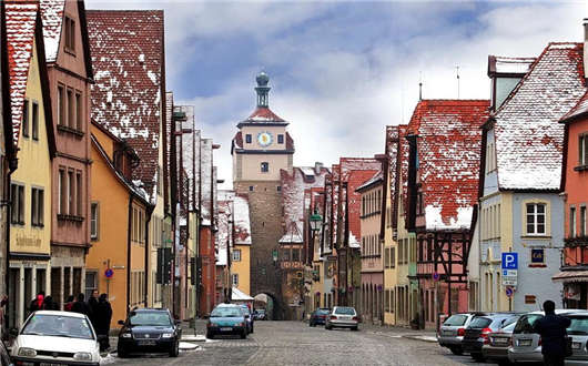 <a style='color:#268bd1;cursor:pointer;' href='/niulunbao.html'>德國紐倫堡</a>夏季生活你需要幾招! 德國紐倫堡夏季生活你需要幾招!