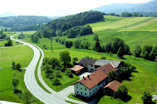 <a style='color:#268bd1;cursor:pointer;' href='/'>德國移民</a>政策改革，工作移民、費用介紹