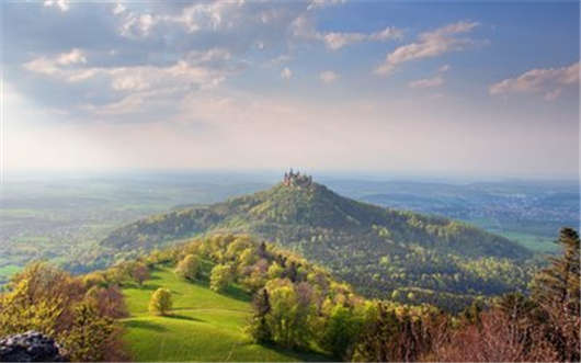 科隆前校長發表講話（下）