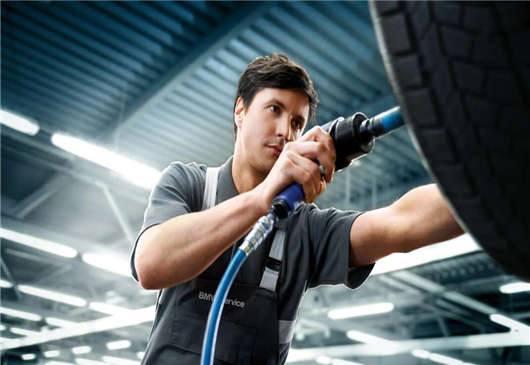 德國寶馬提醒您保養(yǎng)車輛輪胎刻不容緩(二) 德國寶馬提醒您保養(yǎng)車輛輪胎刻不容緩(二)