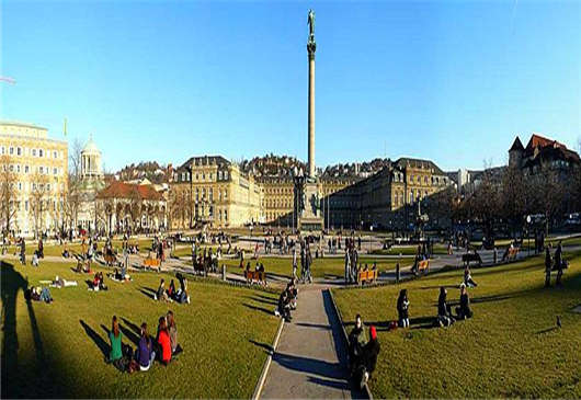 科隆狂歡節(jié),會(huì)議做過山車是什么鬼? 科隆狂歡節(jié),會(huì)議做過山車是什么鬼?