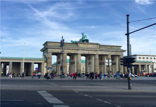 生活之不可或缺的牙醫 生活之不可或缺的牙醫