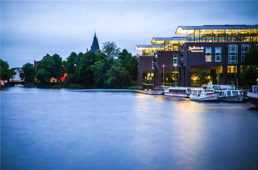 德國(guó)大學(xué)外國(guó)畢業(yè)生的德國(guó)定居許可 德國(guó)大學(xué)外國(guó)畢業(yè)生的德國(guó)定居許可